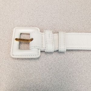 Chanel Girl's belt size 75/30